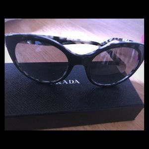Brand new Prada sunnies